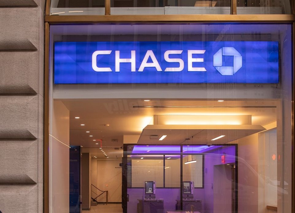 JPMorgan Window JPMorgan issues Q2 report