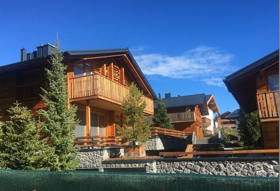 Lech Chalets pictures Dirk-Jan Bakker chalets in Lech